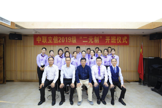 1573783239989472.png blob.png