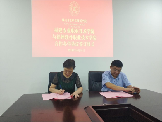 1571036033118703.png blob.png