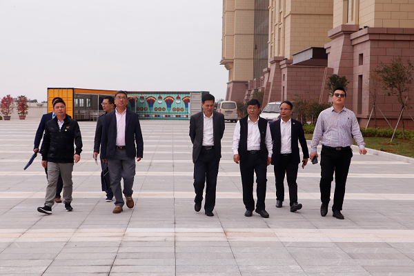 1557817076353764.png 校园参观1.png